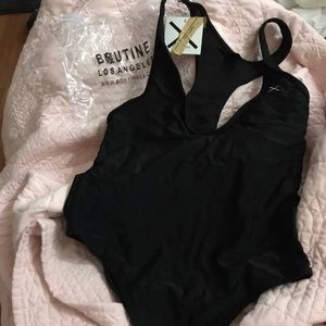 Manhattan cayman one-piece-Boutine